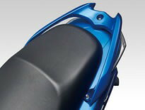SUZUKI スウィッシュ ピリオンライダーハンドルセット ブルー 46200-31811-YSF