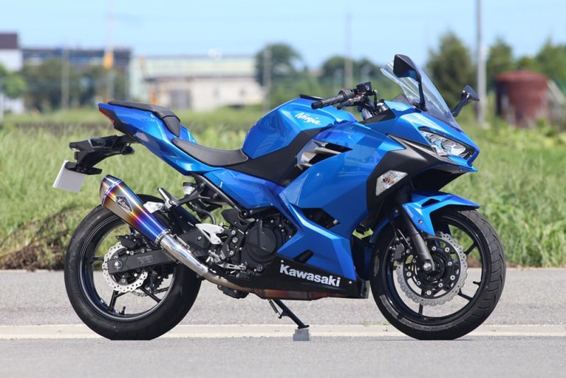 Rakuten - アールズギア Kawasaki Ninja250 ニンジャ250 用 ワイバンリアルスペック タイプR スリップオン チタンドラッグブルー RK33-03RD
