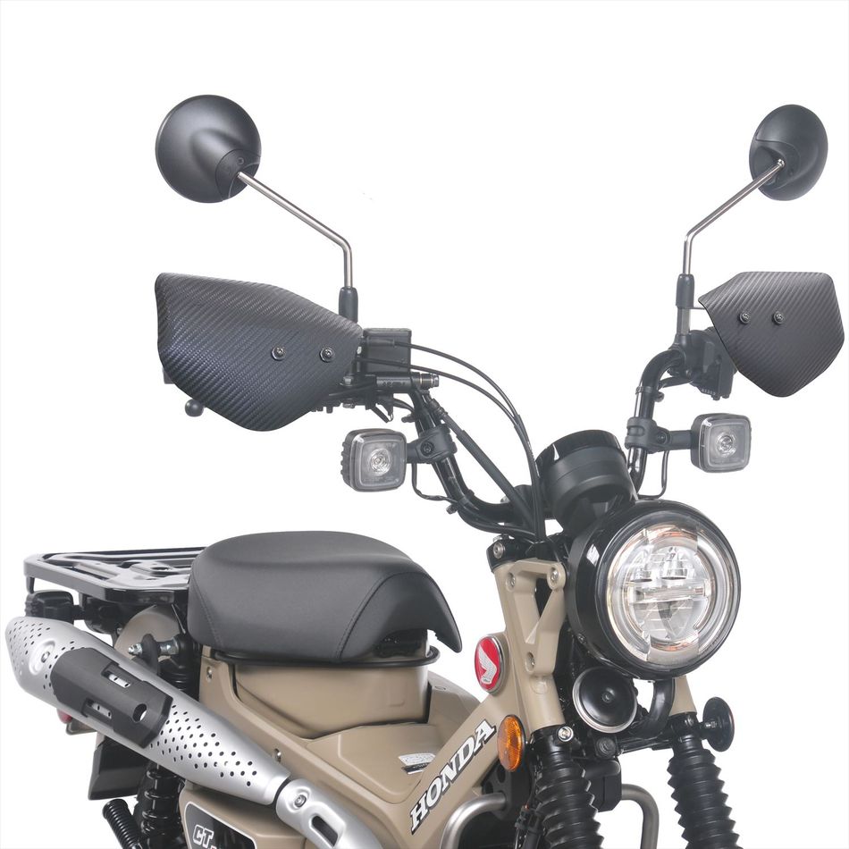 ◆適合車種 CT125(2BJ-JA55・8BJ-JA65) 材質：AES樹脂（カーボン柄） サイズ（約）：H155mm×W215mm（片側） カラー：ブラック