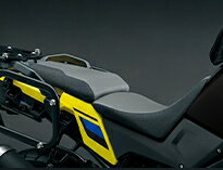 ■適合車種 Vストローム1050DE （DL1050RJM4） 標準装備品シートより着座面が約30mm低くなります。