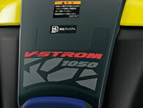V-STROMロゴ（レッド）入り。