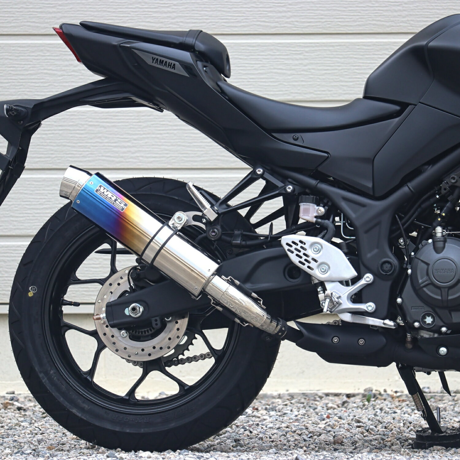 Rakuten - WR'S YZF-R25（’25-）/MT-25（’25-） ラウンドタイプ スリップオンマフラー（焼き色チタン） BK2280JM