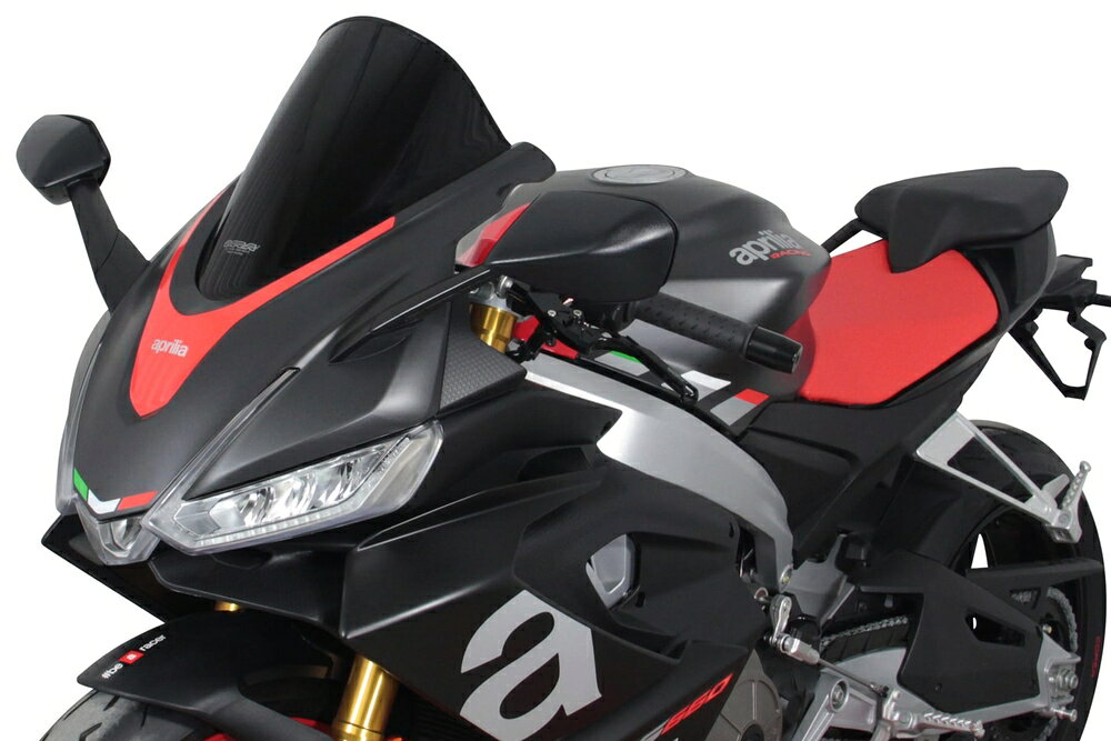 カタログ品番: MR774K メーカー品番: 4025066170890 JANコード: 4550255591533 「スクリーン レーシング」は、スクリーン中央部がドーム状に盛り上がったスクリーンです。伏せたライディングポジションを考慮した形状を採用し、「MotoGP」や「WSB(ワールドスーパーバイク)」で実証されたレース直系の空力特性を持ち合わせます。公道や高速道路においても整流効果は抜群です。 詳細情報/補足情報 適合情報 厚み:3mm タイプ:スクリーン レーシング 色[カラー]:ブラック サイズ:幅260mmx長さ340mm（純正長 +70mm） 材質[素材]:アクリル 仕様:グラデーション無し 付属品:スクリーンモール アプリリア[APRILIA]:排気量401cc〜750cc:RS660(21-24)厚み:3mm タイプ:スクリーン レーシング 色[カラー]:ブラック サイズ:幅260mmx長さ340mm（純正長 +70mm） 材質[素材]:アクリル 仕様:グラデーション無し 付属品:スクリーンモール