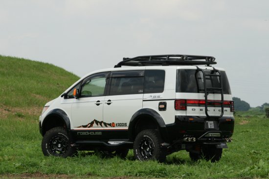 【複数購入P10倍】デリカ D:5 前期 KADDIS リアラダー PREMIUM KD-RO01003 DELICA D5 改造 カスタム パーツ 部品 カディス メーカー直送の為代金引換不可沖縄、離島への送料はご相談ください。のサムネイル