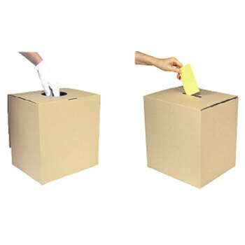 【商品説明】1つで抽選箱と投票箱の2通りの使い方ができるビッグサイズの箱です。簡単に組み立てられ、油性ペンで直接書き込むこともでき、オリジナルのBOXが作れます。大容量なので大人数での抽選、投票、募金、宴会等に最適！※水性ペン・絵具・クレヨン等はこすると色落ちします※段ボール素材のため 製造工程上の目立たないヘコミや擦れ、ピッチ汚れが出ることがあります【セット内容】・組立式本体×2・底板×2※上記以外は付属しません【サイズ】・組立時：幅約30cm×奥行約24.5cm×高さ約31.5cm・抽選箱の穴：直径約11cm・投票箱の穴：縦約1cm×幅約10cm【材質】・段ボール【生産国】・日本【JANコード】・4949028120955※掲載画像のデザインや仕様は予告なく変更される場合がございます※生産ロット(時期)によっては、多少色味が異なる場合がございます【キーワード】ボックス,クジ,くじびき,くじ引き,パーティーグッズ,パーティー用品,イベント用品,演出,盛り上げグッズ,宴会グッズ,クイズ用品,抽選用品,パーティグッズ,パーティ用品,イベントグッズ,パーティー雑貨,パーティ雑貨,イベント雑貨,[2点セット] BIG抽選箱＆投票箱 無地,8593skey 4949028120955[2点セット] BIG抽選箱＆投票箱 無地 商品説明1つで抽選箱と投票箱の2通りの使い方ができるビッグサイズの箱です。簡単に組み立てられ、油性ペンで直接書き込むこともでき、オリジナルのBOXが作れます。大容量なので大人数での抽選、投票、募金、宴会等に最適！※水性ペン・絵具・クレヨン等はこすると色落ちします※段ボール素材のため 製造工程上の目立たないヘコミや擦れ、ピッチ汚れが出ることがありますセット内容・組立式本体×2・底板×2※上記以外は付属しませんサイズ・組立時：幅約30cm×奥行約24.5cm×高さ約31.5cm・抽選箱の穴：直径約11cm・投票箱の穴：縦約1cm×幅約10cm材質・段ボール生産国・日本JANコード・4949028120955※掲載画像のデザインや仕様は予告なく変更される場合がございます※生産ロット(時期)によっては、多少色味が異なる場合がございます お得なセット商品 シリーズ商品