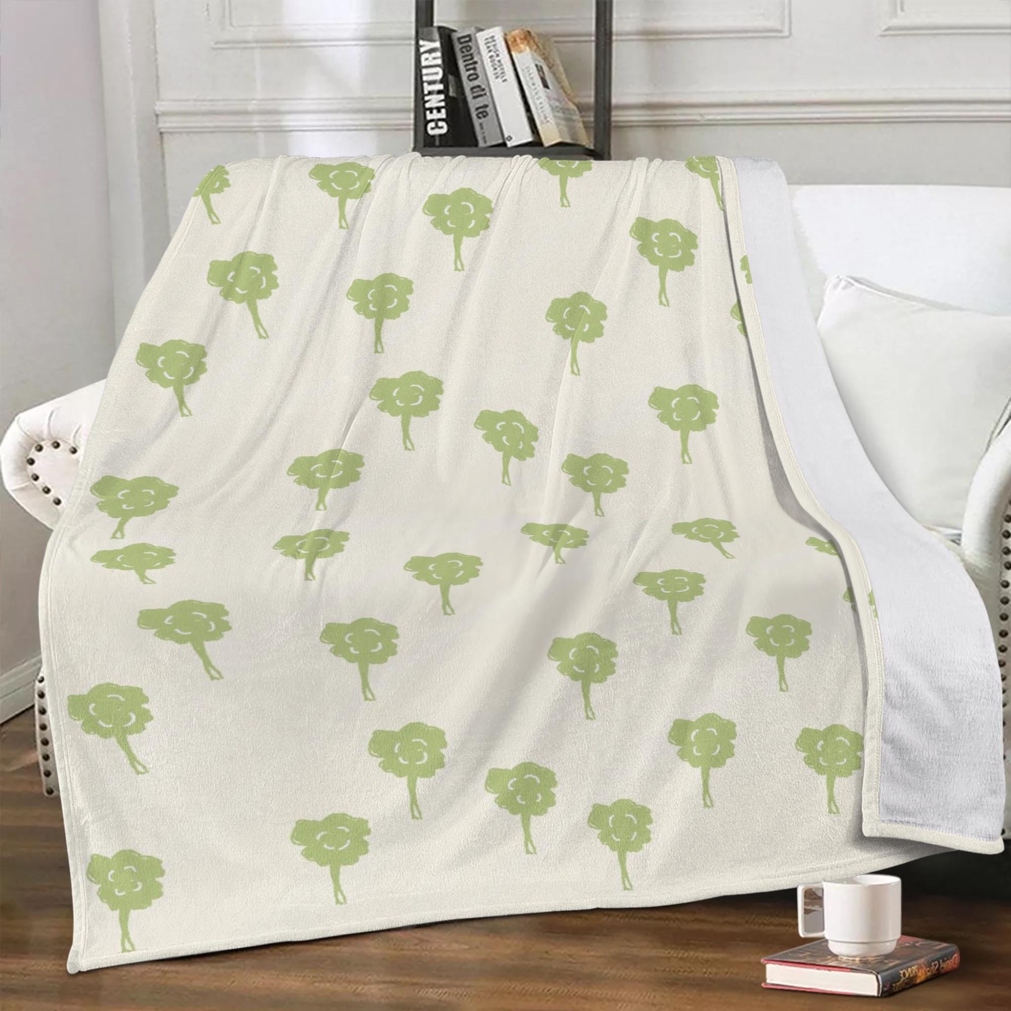 ※商品名：BONATHIA ブランケット 松浦はれ クローバー 商品説明 * プレミアムポリエステル素材のブランケット* 内側にこだわりのふわふわ素材を使用し肌ざわり抜群* 保熱性に優れた優しいぬくもり* 職人による丁寧な縫製で耐久性も抜群* 速乾性に優れ、気軽に手洗い、洗濯機で丸洗い可能* 清潔感を保てるので毎日安心* ひざ掛けや寝具としてもおススメ* 3サイズ展開で家でも外でも様々なシーンで大活躍 生産、配送期間 生産期間:3~5日EMS運送期間:生産終了後14~28日（新型コロナウイルス感染症拡大の影響により、お届け時期が大幅に遅くなる可能性があります） その他 ※完全受注生産のため発送までにお時間をいただいておりますがご了承ください。 ※アイテムの種類や素材によって仕上がりの色味に差異が生じる場合がありますのであらかじめご了承ください。 ※サイズは着用時の目安にご参考下さい。 ※入荷輸送時に、箱等に多少の汚れ・キズ・角凹みなどが発生する場合がございます。 ※上記ご了承の上、お買い求め下さい。