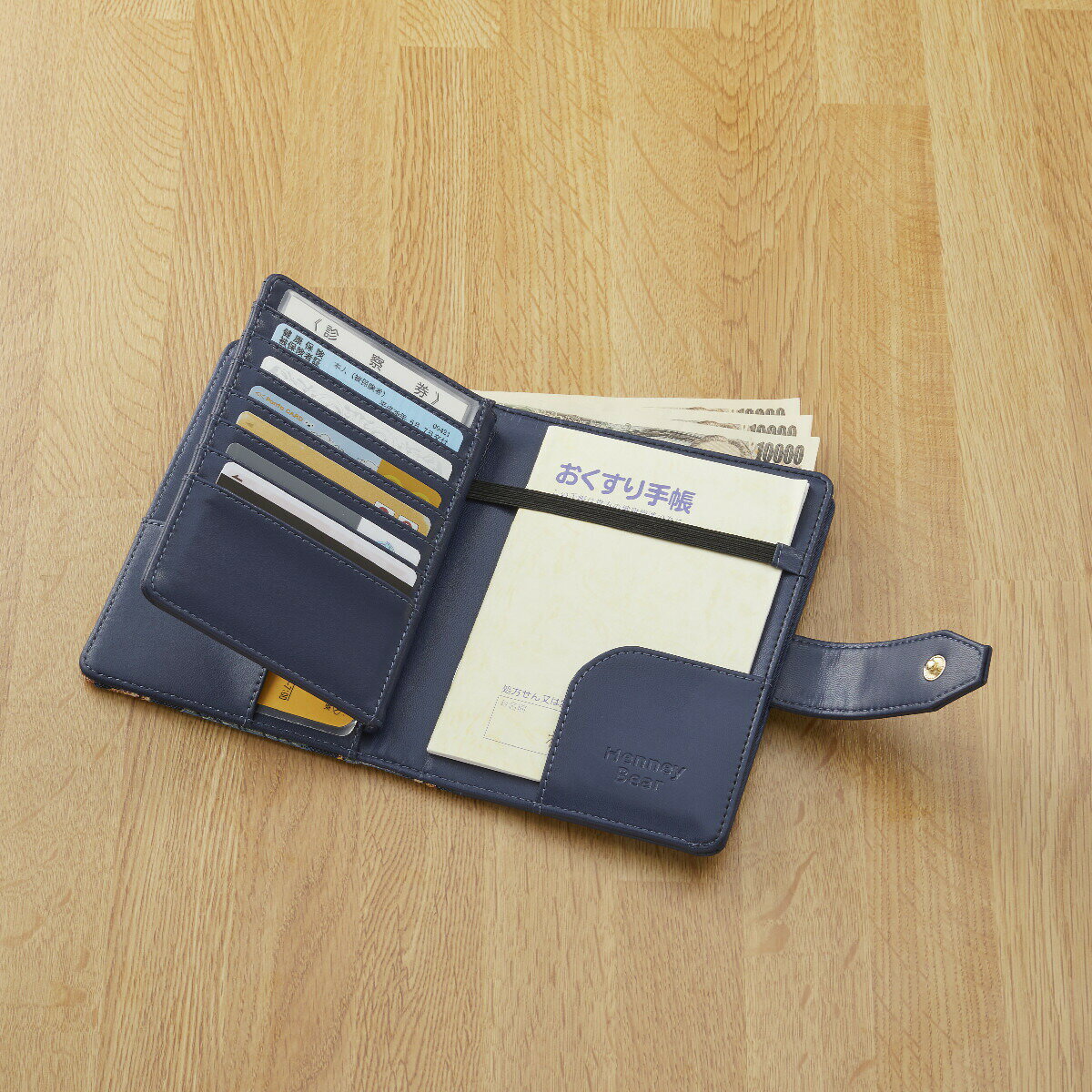 ポライト産業 ヘニーベア ジャカード織 お薬手帳ケース【楽天倉庫直送】ヘニーベア ジャカード織 お薬手帳ケース 通院時の必需品入れ いちご泥棒柄