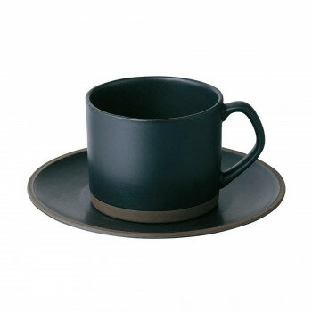 ※代引き不可 同梱不可※北海道、沖縄、離島送料は別途お見積り。※手配完了後は、ご注文キャンセルを承る事が出来ません。指定日可能の表示以外の商品はご指定日不可です。メーカーより取り寄せ商品のため、在庫状況によっては欠品・廃盤の可能性があります。あらかじめご了承ください。わたしたちの日常にかかせないコーヒー。朝食と一緒に、リフレッシュしたいときに、ゆったりとくつろぎの時間をたのしむときに…コーヒーをドリップしているときの良い香り、飲んだときの味わい。いつもの日常を少し特別にできるアイテムが揃っています。サイズ個装サイズ：18.5×19×8.5cm重量個装重量：550g素材・材質磁器仕様容量:320mlマグ:Φ9c×H7cmソーサー:Φ17×1.5cm生産国日本・広告文責（有限会社パルス・048-551-7965）fk094igrjs