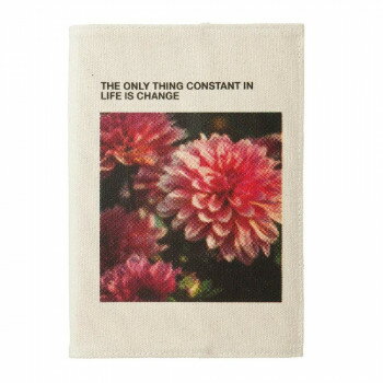 ※代引き不可 同梱不可※北海道、沖縄、離島送料は別途お見積り。※手配完了後は、ご注文キャンセルを承る事が出来ません。指定日可能の表示以外の商品はご指定日不可です。メーカーより取り寄せ商品のため、在庫状況によっては欠品・廃盤の可能性があります。あらかじめご了承ください。POPで自由な発想の世界観を、より汎用性を持ったアイテムに発展・昇華させた、帆布製のダイアリー手帳カバーです。誰もが馴染み深い「花」をテーマに、そのモチーフを使ってどこまで力強い表現ができるか、トライを繰り返したこだわりのアイテムとなります。サイズ展開時:W283×H194mm個装サイズ：18.2×12.8×2cm重量37g個装重量：40g素材・材質コットン仕様B6サイズのリフィル対応【対応アイテム】B6バーチカルレフト、B6ワーク、B6ブロックインデックス、B6プレミアムマンスリーのリフィル生産国中国・広告文責（有限会社パルス・048-551-7965）fk094igrjs