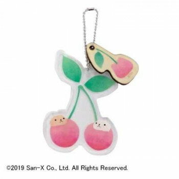 【メール便】 カピパラさん アクリル＆ウッドチャーム チェリー KB680A【お寄せ品、返品キャンセル不可。欠品終売時連絡あり】