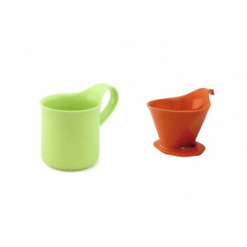 ※代引き不可 同梱不可※北海道、沖縄、離島送料は別途お見積り。※手配完了後は、ご注文キャンセルを承る事が出来ません。指定日可能の表示以外の商品はご指定日不可です。メーカーより取り寄せ商品のため、在庫状況によっては欠品・廃盤の可能性があります。あらかじめご了承ください。お手軽にドリップコーヒーを始められます。誰でも簡単に美味しいコーヒーを淹れられるので、プレゼントにもオススメです。※同色のセットでも焼成窯の違いで、多少の色の差がある場合があります。※全ての製品が均一ではない個体差も「やきもの」ならではの魅力としてお楽しみください。※ZEROJAPANのカラー製品は全て釉薬による優しい色合いを表現しているため、やきもの特有の自然な色幅があります。※商品のカラーはモニターの設定・発色などにより実際の商品と異なる場合があります。サイズドリッパー:W117×D152×H103mm、マグカップ:W130×D88×H108mm個装サイズ：14.6×12.3×20.5cm重量個装重量：730g素材・材質陶磁器仕様ドリッパートレイ付容量(マグカップ):300cc生産国日本・広告文責（有限会社パルス・048-551-7965）fk094igrjs