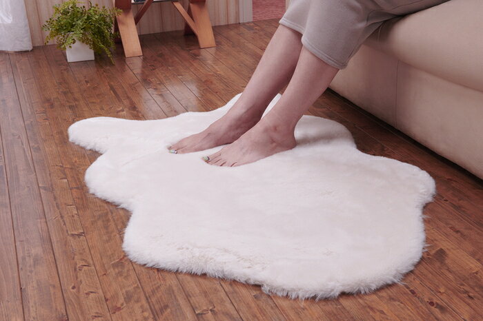 【直送品】ふわふわフェイクファーマット 95×65cm 単品 14746/17104 white/pink【ヘルシ価格】インテリア クッション 座布団 マット 敷物