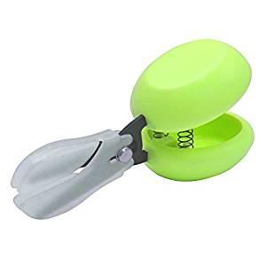 大感謝価格 カスタ D-CASTA こども用ハサミ 切るたびに音が響く安心カバー付きカスタ D-CASTA