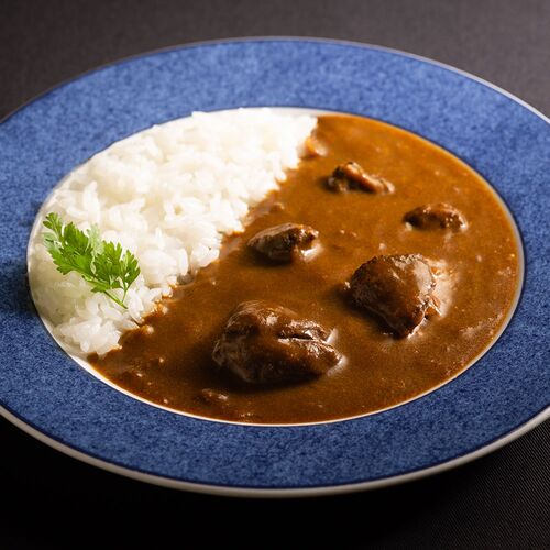 【直送品】東京・日比谷 「モルソー」 秋元さくら監修 国産牛すじ赤ワイン煮込みカレー 180g×4 ギフト 牛すじ肉 カレー 赤ワイン 煮込み 弾力感