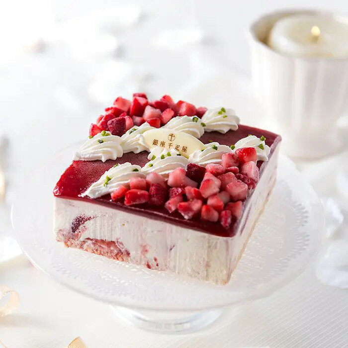 【直送品】銀座千疋屋 ストロベリーアイスケーキ 食品 スイーツ アイスクリーム アイスケーキ ギフト プレゼント