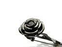 【KP-454 NW-stop to smell the roses ブローチ】誕生日 プレゼント メンズ レディース アクセサリー ブローチ 品名 KP-454 NW-stop to smell the roses ブローチ 商品紹介 スモーキークォーツを入れた、ブラックローズのブローチです。 ブラックジャケットの胸元に付ける事により、セクシーな大人の男を演出できる一品です。 クオリティ—も完璧です。 サイズ・重量 大きさ 70mm（縦）×25mm（バラ最大幅） 商品説明 商品番号 KP-454カラー BK素材 SV925石 スモーキークォーツ 広告文責 (有)パルス　048-551-7965 『通常ご注文後10-15営業日前後で出荷予定ですが 欠品やメーカー終了の可能性もあり、その場合は 別途メールにてご連絡いたします』 誕生日 プレゼント メンズ レディース アクセサリー ブローチ【KP-454 NW-stop to smell the roses ブローチ】誕生日 プレゼント メンズ レディース アクセサリー ブローチ【KP-454 NW-stop to smell the roses ブローチ】誕生日 プレゼント メンズ レディース アクセサリー ブローチ