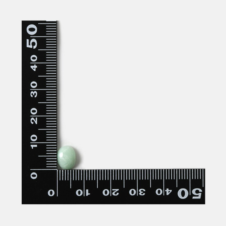 【一点もの】ルース 糸魚川翡翠 白緑 8mm/ 仕事運 カボション オーバル 運気 性別 グリーン 素材 パーツ 5月 メンズ 願望成就 おうし座 星座石 誕生石