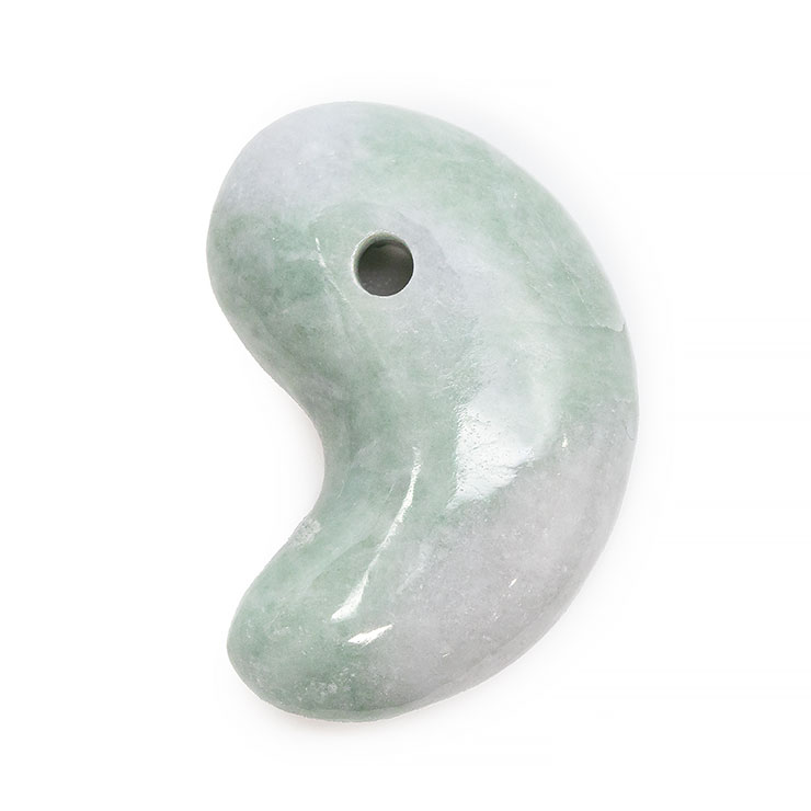 Rakuten - 【一点もの】勾玉 糸魚川翡翠 30mm