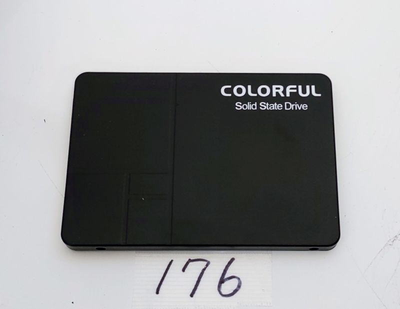 新品未開封 Colorful SATA3.0 2.5インチ SSD 640G SL500 640G 内蔵SSD [640GB /2.5インチ] 【PCパーツ】 COLORFUL