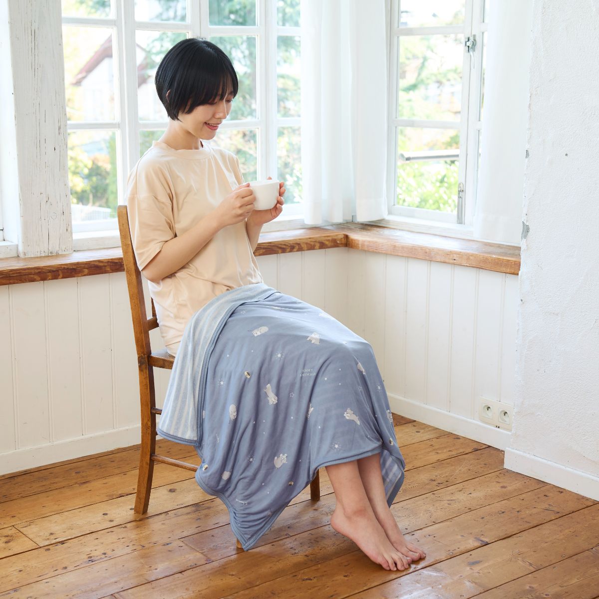 Rakuten - 接触冷感 サマーケットM 70×100 冷感 ひんやり ブランケット ひざかけ 夏用 お昼寝 ベビーカー オフィス 冷房対策 ネイビー かわいい アニマル シュナウザー ハピンズ