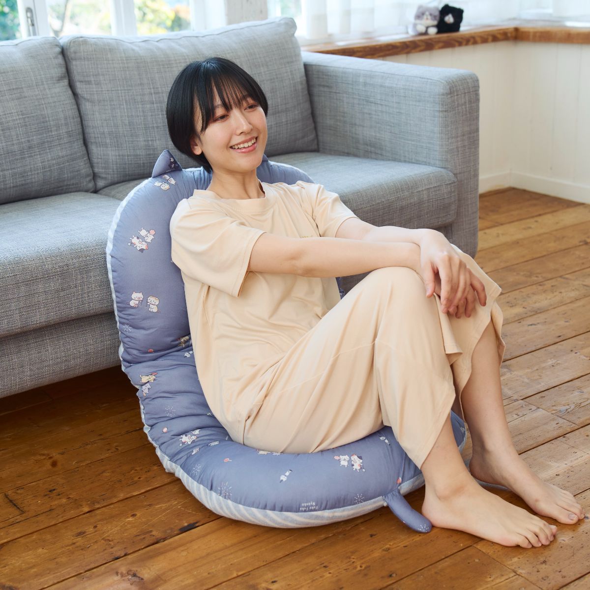 Rakuten - 接触冷感　ごろ寝クッション　ひんやり ごろ寝布団 ごろ寝マット ごろ寝座布団 ごろ寝クッション 敷き布団 敷布団 折りたたみ お昼寝マット うたた寝マット 畳める 車中泊マット 長座布団 可愛い 猫 折りたたみクッション リビング マット ふくふくにゃんこ