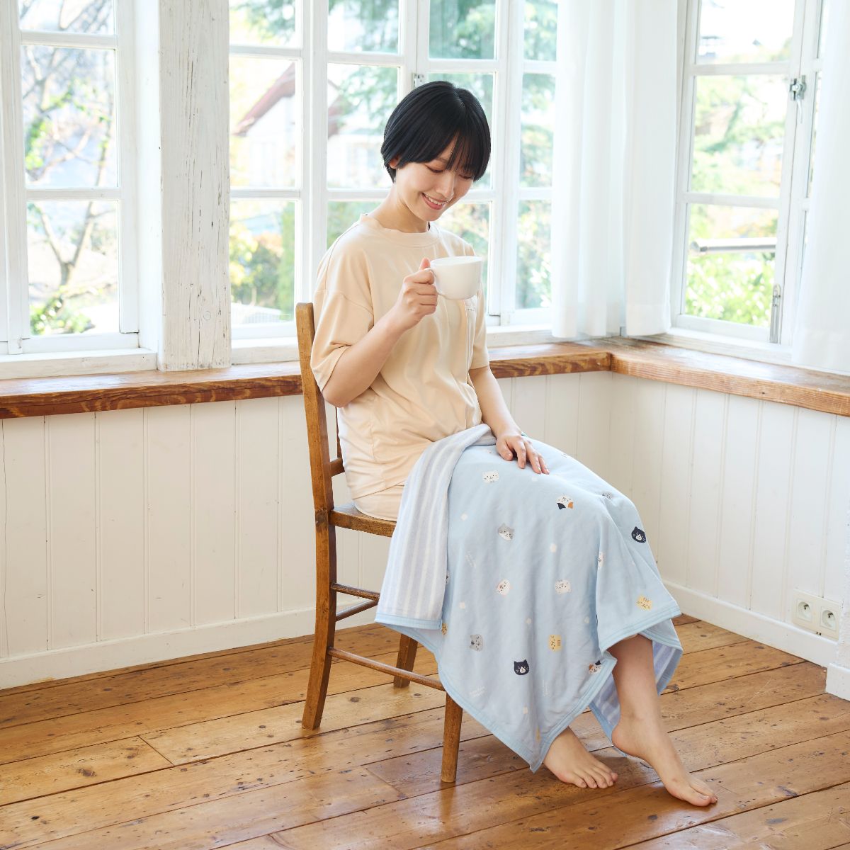 Rakuten - ふくふくにゃんこ 接触冷感ひんやりコットンサマーケットM　70×100 冷感 ひんやり ブランケット ひざかけ 夏用 お昼寝 ベビーカー オフィス 冷房対策 かわいい ねこ キャラクター ふくふくにゃんこ ハピンズ
