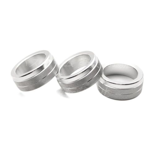 商品詳細と製品仕様 - COLLECTION SPEC - 【商品概要】ホンダ ヴェゼル エアコンダイヤルリングのエアコンベントカバーです。保護パーツなどの機能で、対象箇所を汚れやキズなどから守り、日常のお手入れとドレスアップをサポートします。 アルミ合金などの商品仕様は下記をご確認ください。【注目ポイント】保護パーツなど、商品ごとの仕様に合わせた実用性を備えています。ご購入前に適合車種・取付位置・商品の形状をご確認ください。【仕様・セット内容】カラー：レッド、ブルー、ブラック、ゴールド、シルバー；セット内容：3P；【素材・耐久性】素材：アルミ合金；コンディション：新品；【適合車種・対応情報】→対応車種 ホンダ ヴェゼル（HONDA VEZEL）2021年4月から〜変更までに ※グレード等により形状が異なる場合がございます。お車と画像をご確認の上ご購入下さい。【取付方法】→【取り付け】取付は商品に貼付け済みの両面テープにて行います。※貼付け前の仮合わせ時に、ぐらつきや隙間がある場合は、強力な粘着テープで補強してください。 安心のサービス保証 - SERVICE GUARANTEE - ■【商品・適合について】当店では、ドレスアップパーツやカーアクセサリーを多数取り揃えております。ぜひご覧ください。適合がご不明な場合や、お探しの商品が見つからない場合は、お気軽にお問い合わせください。 ■【商品到着後の確認について】商品到着後は、取り付け前に商品の形状・取付位置をご確認ください。初期不良や気になる点がございましたら、レビュー前に当店までご連絡ください。迅速に対応いたします。 ■【お問い合わせ方法】購入前：「ショップへ相談」から購入後：「購入履歴」→「ショップへ問い合わせる」からご不明な点はお気軽にお問い合わせください。 注目検索キーワード - SEARCH KEYWORDS - ホンダ、ヴェゼル、エアコンダイヤルリング、エアコンベントカバー、インテリアパネル、Honda、新型、Vezel、RV系、専用、アルミ合金、3P、TAIFY、【シルバー】BZ-01-S、カーアクセサリー、カスタムパーツ、保護パーツ、内装パーツ、車用品、バイク用品