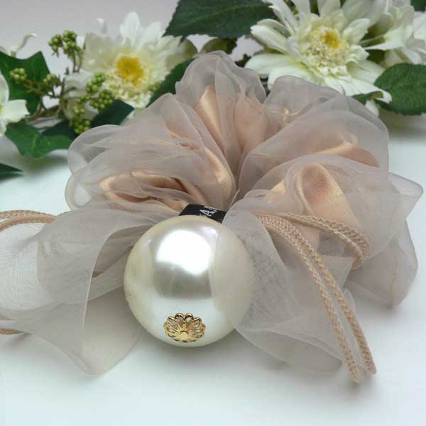 ヘアアクセサリー シュシュ チャーム パール キッズ 子供 女の子 髪飾り オーガンジー ヘアゴム バレエ用品 雑貨 ギフト