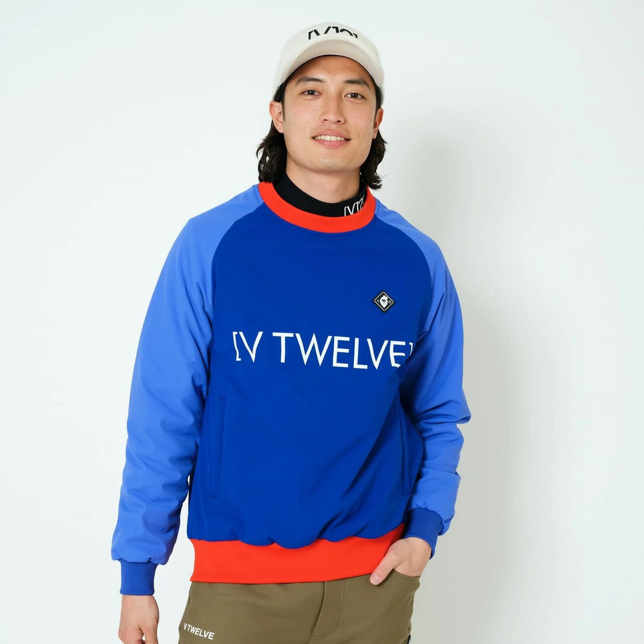 【送料無料】 V12 WARM SNEAD スニードジャック メンズ ゴルフ ゴルフウェア アウター ジャケット プルオーバー 中綿 ストレッチ性 撥水 防風 保温 S/M/L V122320-JK07