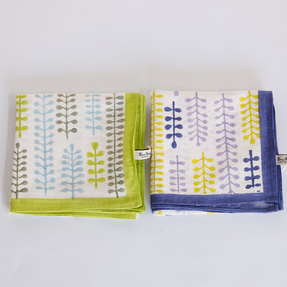 ハンカチ ハーブリーフ グリーン ネイビー 白 綿100% コットン お弁当包み かわいい おしゃれ オシャレ..