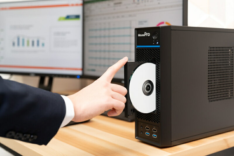 【在庫目安:あり】【送料無料】マウスコンピューター LPI7U01B7BDAW101DEC-BPQD MousePro LP-I7U01 (Core i7-14700/ 16GB/ SSD500GB/ DVDマルチ/ Win11Pro/ Office無/ スリムケース/ 3年保証)