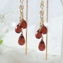 ガーネットの3つのしずくのアメリカンチェーンピアス(イヤリング)【楽ギフ_包装】(1月 ガーネット アクセサリー アクセ プレゼント 女性 レディース かわいい 可愛い 結婚式 パーティー イアリング ピアス チェーン 夏のおしゃれ 涙型 華奢 アメリカンピアス アメリカン)