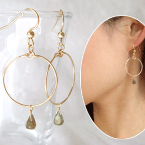 ラブラドライト フープピアス 14金張り K14GF (アクセサリー アクセ 誕生日 プレゼント 彼女 女性 レディース 女の子 ギフト かわいい 可愛い 結婚式 パーティー イアリング ピアス フープ 夏のおしゃれ 華奢 プレゼント 喜ばれる 贈り物 記念日 通販 楽天)