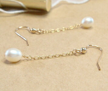 淡水パール・ロングピアス【楽ギフ_包装】ピアス レディース ゴールド 真珠 白(6月 パール 真珠 淡水パール アクセサリー 誕生日 女性 レディース ギフト ...