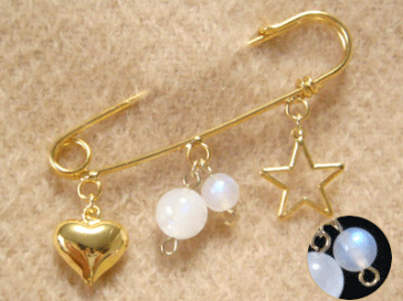 ムーンストーンとハート・星【ピンブローチ】【楽ギフ_包装】(6月 ムーンストーン アクセサリー アクセ 誕生日 プレゼント 女性 レディース 女の子 ギフト かわいい 可愛い ハート モチーフ スター ストール ポンチョ ブローチ 秋 冬 小物 喜ばれる 贈り物 通販 楽天)