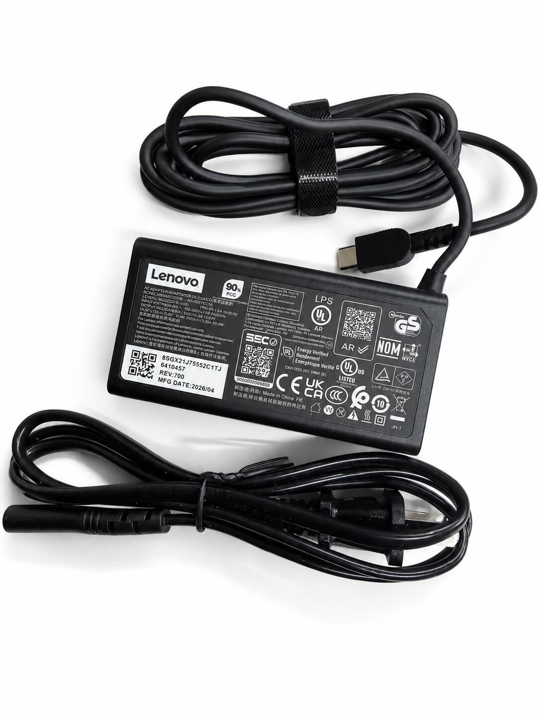 商品詳細 メーカーLenovo 型番ADLX65YCC2E 出力20V 3.25A 65Wmax 付属品PSE規格電源ケーブル 保証ご買い上げ後1ヶ月間品質保証致します。 説明Lenovo純正品です。（簡易パッケージ品です。）※写真はイメージです。