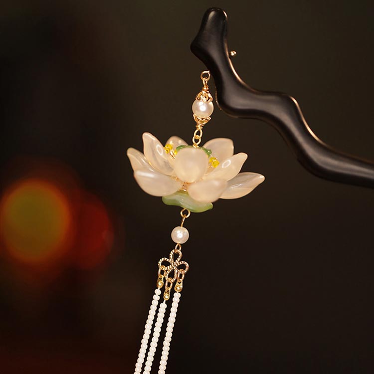 送料無料 レディース かんざし 花びら 揺れる蓮の花蓮の簪 和装かんざし 簪 髪飾り...