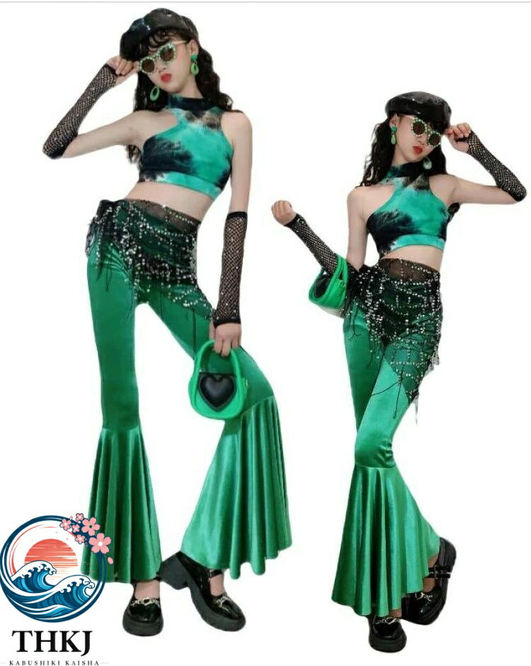 商品名水玉柄トップス ダンス衣装 舞台衣装色画像参考サイズcm110 パンツ丈63120 パンツ丈68130 パンツ丈75140 パンツ丈80150 パンツ丈86160 パンツ丈96モデル 身長145cm 体重31kg 試着サイズ140内容画像参考素材ポリエステル連絡について*誠に勝手ながら、ご理解頂きますようお願い申し上げます。注意事項*ページの閲覧環境によって、掲載写真と実際の商品の色合いが異なる場合があります。*モデルに小物を使う場合がございますが、商品に含まれませんのでご了承下さい。*生産過剰や在庫管理条件より細かなキズやヨゴレなどがございます。完璧品をお求めの方と細かい部分を気になさる方は、ご購入をご遠慮ください。*在庫は複数店舗共有しております、在庫更新は遅れるより在庫切れの場合がございます、その場合、できるだけ早めに報告させていただきますが、どうか容赦ください。*商品の仕様は、製造元の都合により予告なく変更する場合があります。*お届けした商品に不備がございましたら、お届け後5日以内にご連絡ください。確認後速やかに対応させていただきます。なお期日を過ぎた場合はお受け致しかねますので予めご了承ください。*他に不明点がございましたら、ご連絡くださませ。レトロ風ダンス衣装 子供ダンス衣装 舞 キッズ ベビー マタニティ 続々登場 トップス トップス+パンツ トップス+パンツ+手袋 トップス+パンツ+手袋+スカーフ 110 120 130 140 150 160