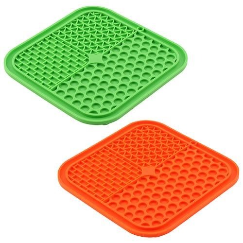 【ROOP】ループ スローフィードマット スクエア ＜全2色＞ 犬用 食器 マット 早食い防止 スローフィーダー シリコン製 吸盤