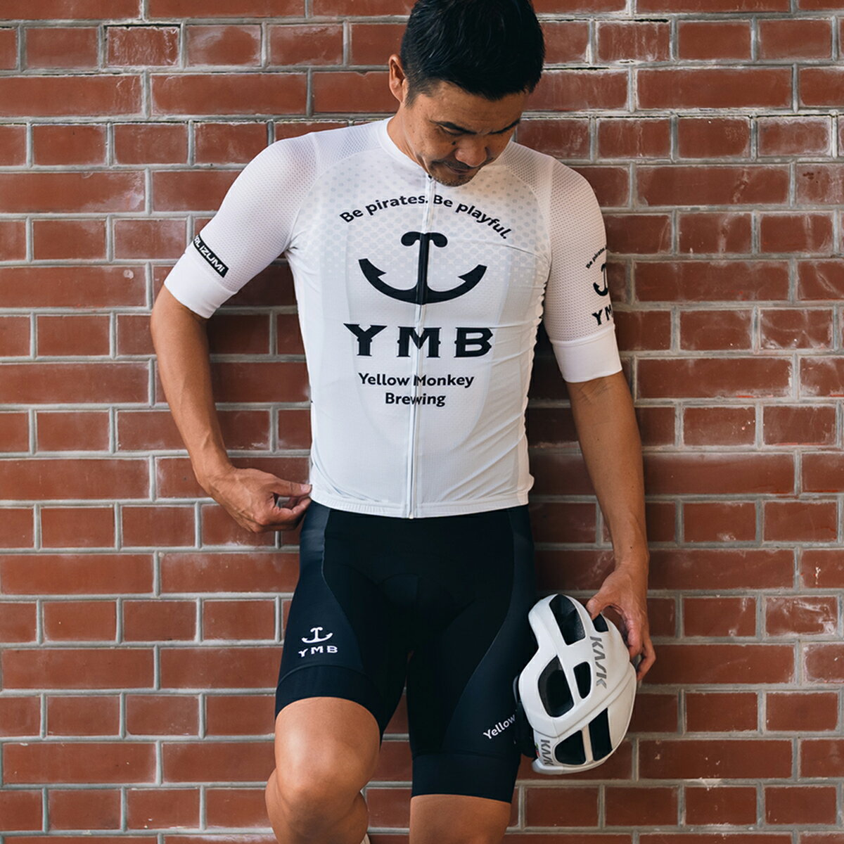 【予約商品・2025年2月上旬お届け】YMB×パールイズミ イグナイト半袖ジャージ（ピンメッシュ素材で涼しい細身のジャージ）