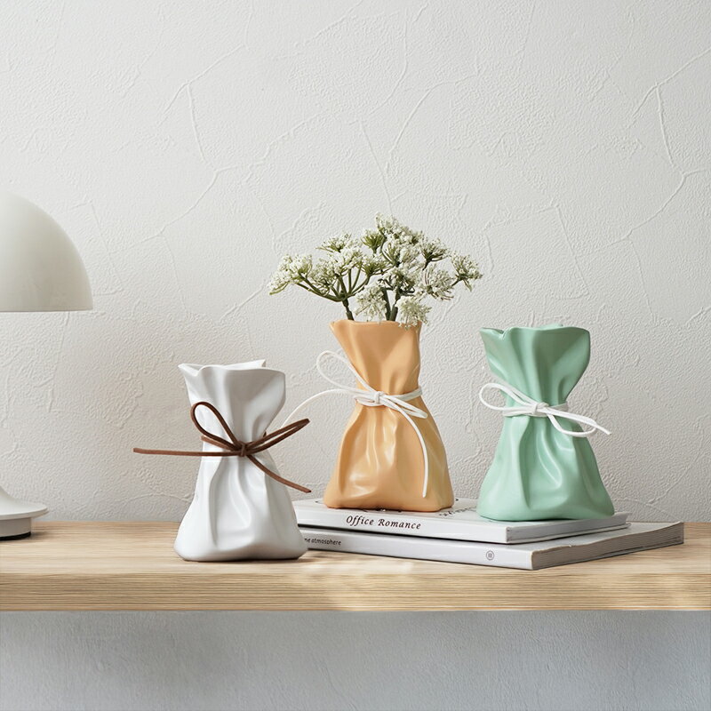 【最強配送】フラワーベース 花瓶 おしゃれ かわいい 北欧 韓国インテリア 軽量 樹脂製 小さめ 生花 ドライフラワー コンパクト 花器 花びん