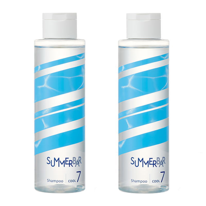 ベタつき・ニオイをシャキッと洗い流す清涼感ヘアケアと、紫外線から夏の肌と髪をキレイにみせるUVスプレー／ミストで、心地よい夏の味方になるアイテム。 SUMMER BARで、あなたの夏をクールに快適に。 【特徴】 ●ひんやり長持ち！新境地の清涼感でリフレッシュ 頭皮のベタつきやニオイ、髪の紫外線ダメージなど、夏ならではの悩みや不快感に自分の好きな清涼感・仕上がりを選んでクールにケア。 ●ダメージをうけやすい夏の頭皮と髪に“うるおいチャージ” 生命力あふれるみずみずしいフルーツのエキスと、過酷な環境で力強く生える植物のオイルで頭皮や髪、肌にうるおいを与えます。 《COOL 7》 爽快なクール感で、すっきりとした洗いあがり こんな方にオススメ ・頭皮をすっきりさせたい方 ・髪のパサつきが気になる方 青々としたティーツリー、ユーカリ、ローズマリーの爽やかな香りが立つグリーンフォレストの香りベタつき・ニオイをシャキッと洗い流す清涼感ヘアケアと、紫外線から夏の肌と髪をキレイにみせるUVスプレー／ミストで、心地よい夏の味方になるアイテム。 SUMMER BARで、あなたの夏をクールに快適に。 【特徴】 ●ひんやり長持ち！新境地の清涼感でリフレッシュ 頭皮のベタつきやニオイ、髪の紫外線ダメージなど、夏ならではの悩みや不快感に自分の好きな清涼感・仕上がりを選んでクールにケア。 ●ダメージをうけやすい夏の頭皮と髪に“うるおいチャージ” 生命力あふれるみずみずしいフルーツのエキスと、過酷な環境で力強く生える植物のオイルで頭皮や髪、肌にうるおいを与えます。 《COOL 7》 爽快なクール感で、すっきりとした洗いあがり こんな方にオススメ ・頭皮をすっきりさせたい方 ・髪のパサつきが気になる方 青々としたティーツリー、ユーカリ、ローズマリーの爽やかな香りが立つグリーンフォレストの香り