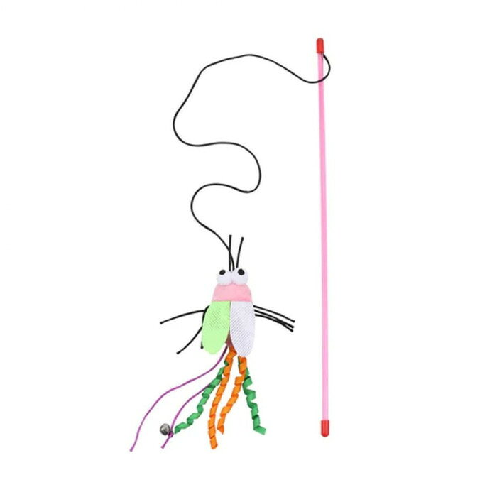 大きなまんまる目と、ひらひらリボンが可愛い「バグ(虫)モチーフ」のマスコットが紐で繋った猫じゃらしです。持ち手部分は、クリアカラーの筒状のロッド(棒)になっています。スティックを軽く振るだけで、くるんとしたリボンがふわっと広がり、足の紐がピョンピョン跳ねて、猫のハンター本能を刺激。紐の先には小さな鈴も付いています。※予告なく「色・素材・形状」が一部変更になる場合がございます。※本製品は猫用おもちゃです。本来の用途以外には使用しないでください。※誤飲やいたずらを防ぐため飼い主様の目の届く場所で使用し、壊れかけた場合は直ちに使用を中止し新しいものに交換してください。※飲み込んでも害のない素材を使用していますが、万一誤飲した時は獣医師に相談してください。※おもちゃを投げて遊ぶときは、周囲の安全を十分に確認してください。※幼児やペットの手の届かない場所に保管してください。サイズ全長:110cm個装サイズ：3×13×42cm重量17g個装重量：26g素材・材質ポリエステル仕様ロッド:40cm生産国中国fk094igrjs