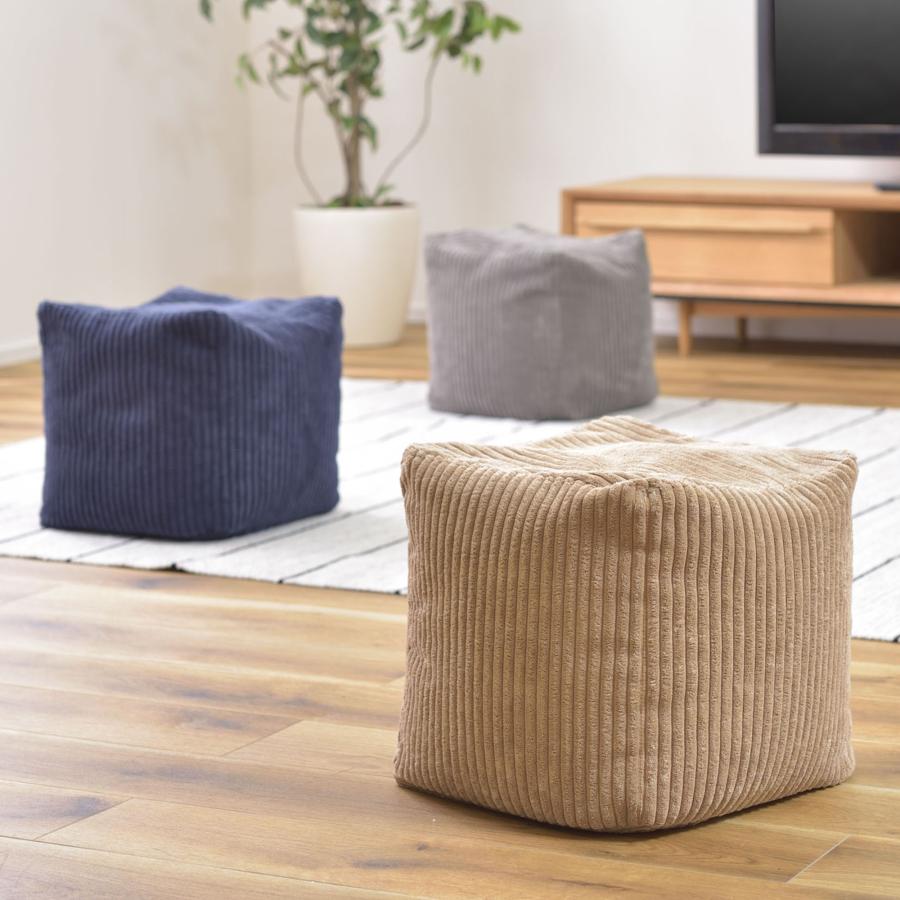 キューブ型ミニビーズクッション"Colon"にコーデュロイ生地が仲間入り。 ●キューブタイプなので使いやすく持ち運びにも便利です。 ●リラックスタイムに最適なビーズクッション。座椅子のようにしっかりとした安定感をもちながら、一度触ったら手放せなくなる心地よさです。 ●クッションとして王道的にお使いいただくこともできますが、沈みこみにくくしっかりとした作りになっているので、スツールとして腰を掛けたり、座面にトレーを載せてサイドテーブルに応用したりと、使い方は様々です。 ●体重をかければマイクロビーズがボディラインに合わせて動き、体をやさしく包み込むため、極上のフィット感を体感することができます。 ●カバーリング仕様になっているので、汚れた時はチャックを外して中身を取り出していただければ、カバーのお手入れが可能です（※お手入れ方法はドライクリーニングのみ対応しています。） ●ファスナーを開けると、さらに内側に補充用ファスナーがあるため、ビーズがこぼれ出てくる心配もなく安心してビーズ補充を行うことができます。 【商品サイズ】 幅30×奥行30×高さ30cm 【材質】 ポリエステル ※マイクロビーズ使用 【生産国】 中国キューブ型ミニビーズクッション"Colon"にコーデュロイ生地が仲間入り。 ●キューブタイプなので使いやすく持ち運びにも便利です。 ●リラックスタイムに最適なビーズクッション。座椅子のようにしっかりとした安定感をもちながら、一度触ったら手放せなくなる心地よさです。 ●クッションとして王道的にお使いいただくこともできますが、沈みこみにくくしっかりとした作りになっているので、スツールとして腰を掛けたり、座面にトレーを載せてサイドテーブルに応用したりと、使い方は様々です。 ●体重をかければマイクロビーズがボディラインに合わせて動き、体をやさしく包み込むため、極上のフィット感を体感することができます。 ●カバーリング仕様になっているので、汚れた時はチャックを外して中身を取り出していただければ、カバーのお手入れが可能です（※お手入れ方法はドライクリーニングのみ対応しています。） ●ファスナーを開けると、さらに内側に補充用ファスナーがあるため、ビーズがこぼれ出てくる心配もなく安心してビーズ補充を行うことができます。 【商品サイズ】 幅30×奥行30×高さ30cm 【材質】 ポリエステル ※マイクロビーズ使用 【生産国】 中国