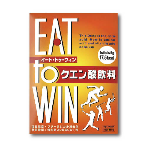 クエン酸とカルシウム・マグネシウムをベースに、筋肉や体内の組織をつくるアミノ酸や丈夫な骨と筋肉の働きを助けるミネラル類、体の潤滑油の働きをするビタミン群とスタミナ源の無臭ニンニク、お茶の抽出物、酵母エキスなど、33種類の栄養成分をバランス良く配合しました。クエン酸サイクルとは？食べ物が体内でさまざまに分解されてクエン酸を中心とする8種類の酸に変化しながらエネルギーに変わり、老廃物を汗や尿、呼気として体外に放出する代謝活動をクエン酸サイクルといいます。 クエン酸は人間の約60兆個ある細胞のひとつひとつの中でクエン酸サイクル（ノーベル賞学説）という代謝活動をスムーズに働かせるために重要な役割をしています。 蓄えられた脂肪を効率よく燃焼させる働きがあるので、美容とダイエットにもおすすめします。 クエン酸サイクルは疲労物質である乳酸を素早く燃焼させて体外に排出し、酸性体質を弱アルカリ性に短期間で改善しますので、長時間の運動を可能にします。 こんな方におすすめ ●スポーツを習慣にされているか方 ●美容やダイエットを目指している方 ●健康を維持したい方 ●ハードワークの方 ●お酒を飲む機会が多い方 商品詳細 ●内容量：150g(5g×30本) ●原材料：蔗糖（甜菜糖）、クレアチン、茶抽出物、酵母エキス、無臭にんにく、クエン酸、トレハロース、乳酸カルシウム、アミノ酸ミックス（アラニン、グリシン、バリン、アルギニン、ロイシン、リジン、アスパラギン酸Na、イソロイシン、ヒスチジン、シスチン、フェニルアラニン、トレオニン、トリプトファン、メチオニン、グルタミン酸Na）ビタミンC、クエン酸Na、硫酸マグネシウム、香料、甘味料（スクラロース）、塩化カリウム、ビタミンB2、クエン酸第一鉄Na、ナイアシン、ビタミンE、パントテン酸Ca、ビタミンB6、ビタミンB1、ビタミンA、葉酸、β-カロチン、ビタミンD3、ビタミンB12 ●栄養表示（100g中）：エネルギー350kcal、たんぱく質6.1g、脂質0.1g、炭水化物87.0g、ナトリウム438.0mg ●内容成分（100g中）:クエン酸23.5g、カルシウム832.0mg、ビタミンA2035.8μg、β-カロチン53.6μg、ビタミンB12.7mg、ビタミンB235.8mg、パントテン酸13.6mg、ナイアシン34.0mg、ビタミンB64.3mg、ビタミンB123.6μg、ビタミンC1178.6mg、ビタミンD3　9.0μg　ビタミンE17.9mg、葉酸357．2μg、マグネシウム75.0mg、カリウム111.0mg、鉄3.7mg、クレアチン1530.0mg、ポリフェノール71.5mg、カテキン60.8mg、無臭にんにく35.8mgクエン酸とカルシウム・マグネシウムをベースに、筋肉や体内の組織をつくるアミノ酸や丈夫な骨と筋肉の働きを助けるミネラル類、体の潤滑油の働きをするビタミン群とスタミナ源の無臭ニンニク、お茶の抽出物、酵母エキスなど、33種類の栄養成分をバランス良く配合しました。クエン酸サイクルとは？食べ物が体内でさまざまに分解されてクエン酸を中心とする8種類の酸に変化しながらエネルギーに変わり、老廃物を汗や尿、呼気として体外に放出する代謝活動をクエン酸サイクルといいます。 クエン酸は人間の約60兆個ある細胞のひとつひとつの中でクエン酸サイクル（ノーベル賞学説）という代謝活動をスムーズに働かせるために重要な役割をしています。 蓄えられた脂肪を効率よく燃焼させる働きがあるので、美容とダイエットにもおすすめします。 クエン酸サイクルは疲労物質である乳酸を素早く燃焼させて体外に排出し、酸性体質を弱アルカリ性に短期間で改善しますので、長時間の運動を可能にします。 こんな方におすすめ ●スポーツを習慣にされているか方 ●美容やダイエットを目指している方 ●健康を維持したい方 ●ハードワークの方 ●お酒を飲む機会が多い方 商品詳細 ●内容量：150g(5g×30本) ●原材料：蔗糖（甜菜糖）、クレアチン、茶抽出物、酵母エキス、無臭にんにく、クエン酸、トレハロース、乳酸カルシウム、アミノ酸ミックス（アラニン、グリシン、バリン、アルギニン、ロイシン、リジン、アスパラギン酸Na、イソロイシン、ヒスチジン、シスチン、フェニルアラニン、トレオニン、トリプトファン、メチオニン、グルタミン酸Na）ビタミンC、クエン酸Na、硫酸マグネシウム、香料、甘味料（スクラロース）、塩化カリウム、ビタミンB2、クエン酸第一鉄Na、ナイアシン、ビタミンE、パントテン酸Ca、ビタミンB6、ビタミンB1、ビタミンA、葉酸、β-カロチン、ビタミンD3、ビタミンB12 ●栄養表示（100g中）：エネルギー350kcal、たんぱく質6.1g、脂質0.1g、炭水化物87.0g、ナトリウム438.0mg ●内容成分（100g中）:クエン酸23.5g、カルシウム832.0mg、ビタミンA2035.8μg、β-カロチン53.6μg、ビタミンB12.7mg、ビタミンB235.8mg、パントテン酸13.6mg、ナイアシン34.0mg、ビタミンB64.3mg、ビタミンB123.6μg、ビタミンC1178.6mg、ビタミンD3　9.0μg　ビタミンE17.9mg、葉酸357．2μg、マグネシウム75.0mg、カリウム111.0mg、鉄3.7mg、クレアチン1530.0mg、ポリフェノール71.5mg、カテキン60.8mg、無臭にんにく35.8mg