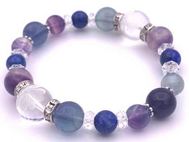 天然石彫り水晶四葉のクローバー&フローライト＆ラピスラズリのブレスレット