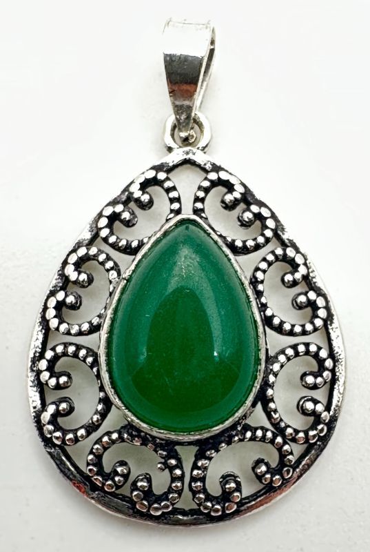 天然石アベンチュリン（インド翡翠） ⭐︎ペンダントトップ-B1