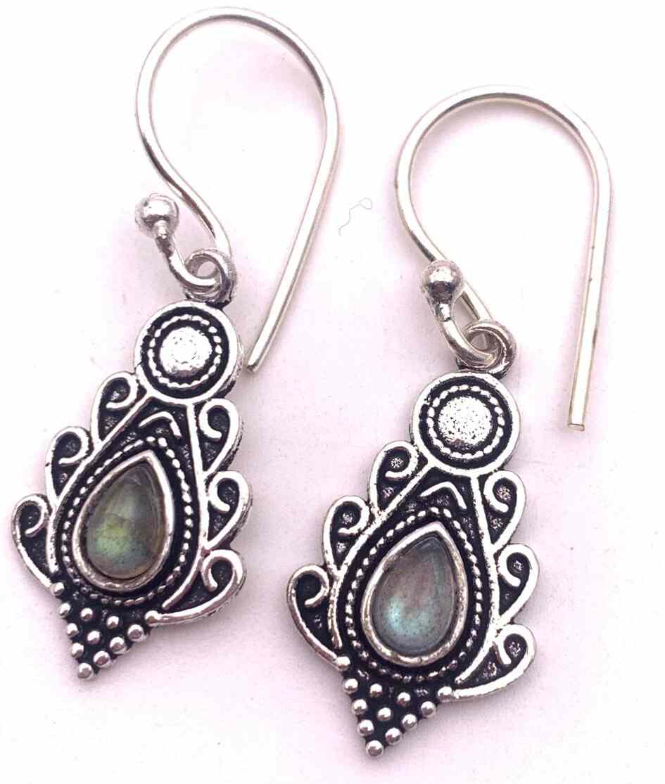 天然石ラブラドライトのピアス-AA2