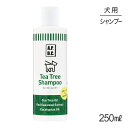 商品の特徴思わず抱きしめたくなる！“ふわツヤ感”と爽やかな香り。植物由来のナチュラルな香りと効果、A.P.D.C.シリーズの特徴をお試しいただくのに、最適なシャンプーです。 消臭・消炎効果のあるティーツリーをはじめとした6つの植物成分と海藻保湿成分が、愛犬をやさしく洗い上げ、ふんわり、ツヤのある被毛へと導きます。泡切れ、水切れがよく使いやすさは抜群！　乾燥後もほのかに残る、上質なエッセンシャルオイルの爽やかな香りも人気の秘密です。＜こんな時に＞定期的なシャンプーに＜ココがポイント！＞・新成分紅藻エキスとヒアルロン酸が皮膚や被毛にうるおい効果を発揮！・天然アロエベラが優しく皮膚を保湿し、フケを防止します。使用方法犬の全身を軽く濡らしてから、シャンプーの原液または2〜5倍に薄めたものを適量かけ泡立てた後洗い流して下さい。屋外で飼っている場合は2度洗いをおすすめします。原材料ティーツリーオイル、紅藻エキス、ヒアルロン酸ナトリウム、ユーカリオイル、ローズマリーオイル、ラベンダーオイル、アロエベラジェル、シトロネラオイル、コカミドプロピルベタイン、香料、保存料 など原産国オーストラリア---------------------リニューアルについてメーカーからのリニューアルにより、予告なく仕様(パッケージ・原材料・生産国等)が変更される場合があります。また、在庫切り替えのタイミングによっては新旧商品が混在する場合がございます。ご了承ください。転売による注文のキャンセルについて当社が転売にあたると判断した場合（直送転売を含む）は、ご注文のキャンセル及び今後一切のご注文をお断りさせて頂く場合がございます。大量注文・個数制限品の複数注文等のキャンセルについて購入制限を設けている商品の複数回注文、同一商品の大量注文につきましては転売や事故等の防止の為、キャンセル処理とさせていただきます。同一のお客様による大量注文が複数あり、当社が禁止事項にあたると判断した場合は今後一切のご注文をお断りさせて頂く場合がございます。---------------------