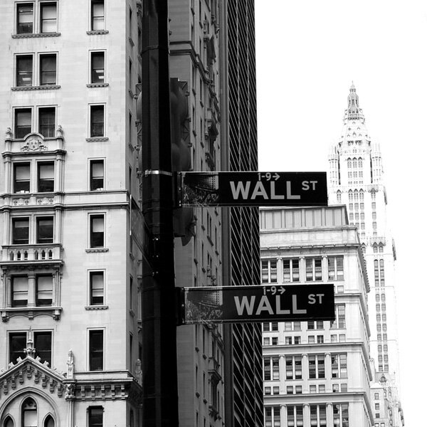 ニューヨークのモノクロ風景の4枚セットは様々なテイストの壁掛けインテリアとして対応できるおしゃれなアートパネルです アートパネル セット 使い勝手の良い ニューヨーク モノクロ 風景 街並み モノトーン 額縁 額付 モダン 絵画 ポスター 白黒 写真 おしゃれ